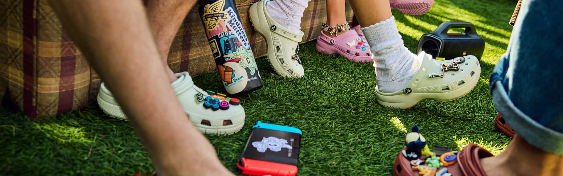 Crocs Clogs Sandals Shoes Crocs Gr Official Site Crocs